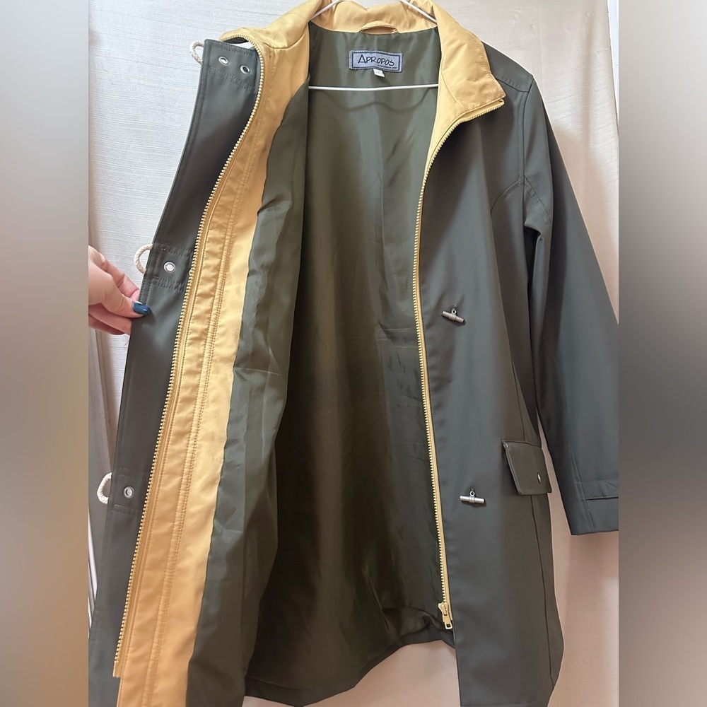 Apropos Juniors Olive Green Coat Jacket With Yellow Collar – Size 7 - Picture 6 of 7